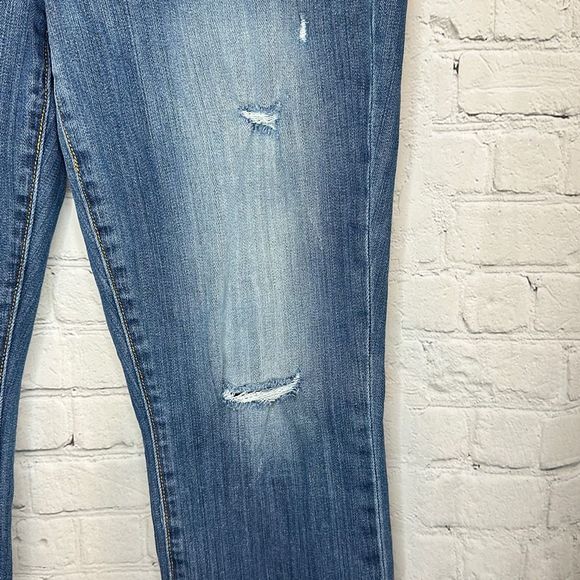 American Eagle Stretch Slightly distressed Artist Jeans size 12 - Picture 3 of 14